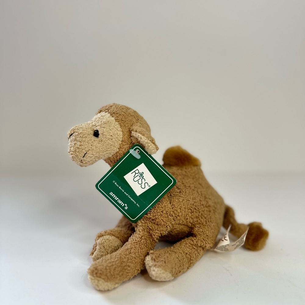 NWT Russ Berrie Luv Pets Sahara Camel Plush Bean Bag 5” Vintage Soft Collectible